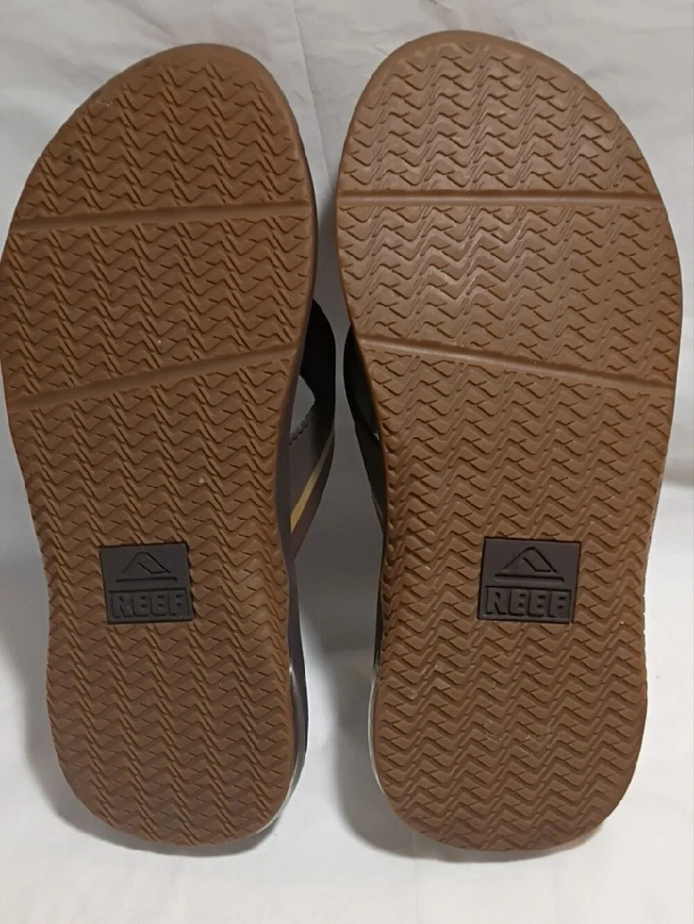 Reef Anchor Men’s Chocolate Brown Flip Flops Size 8